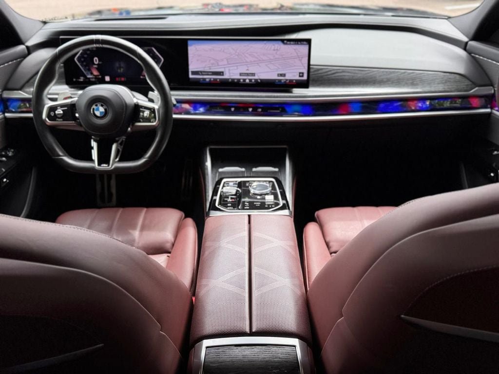 Used 2023 BMW 760i xDrive w/ Parking Assistance Package AWD/4WD image 13