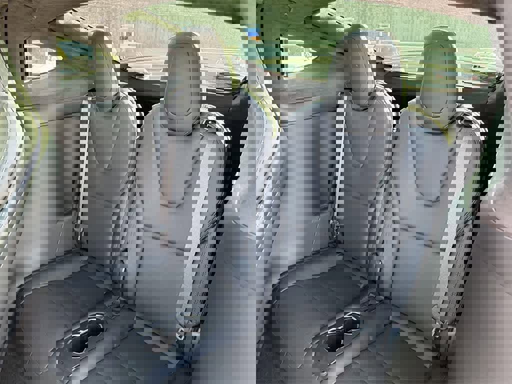 Used 2022 Tesla Model X Plaid image 31