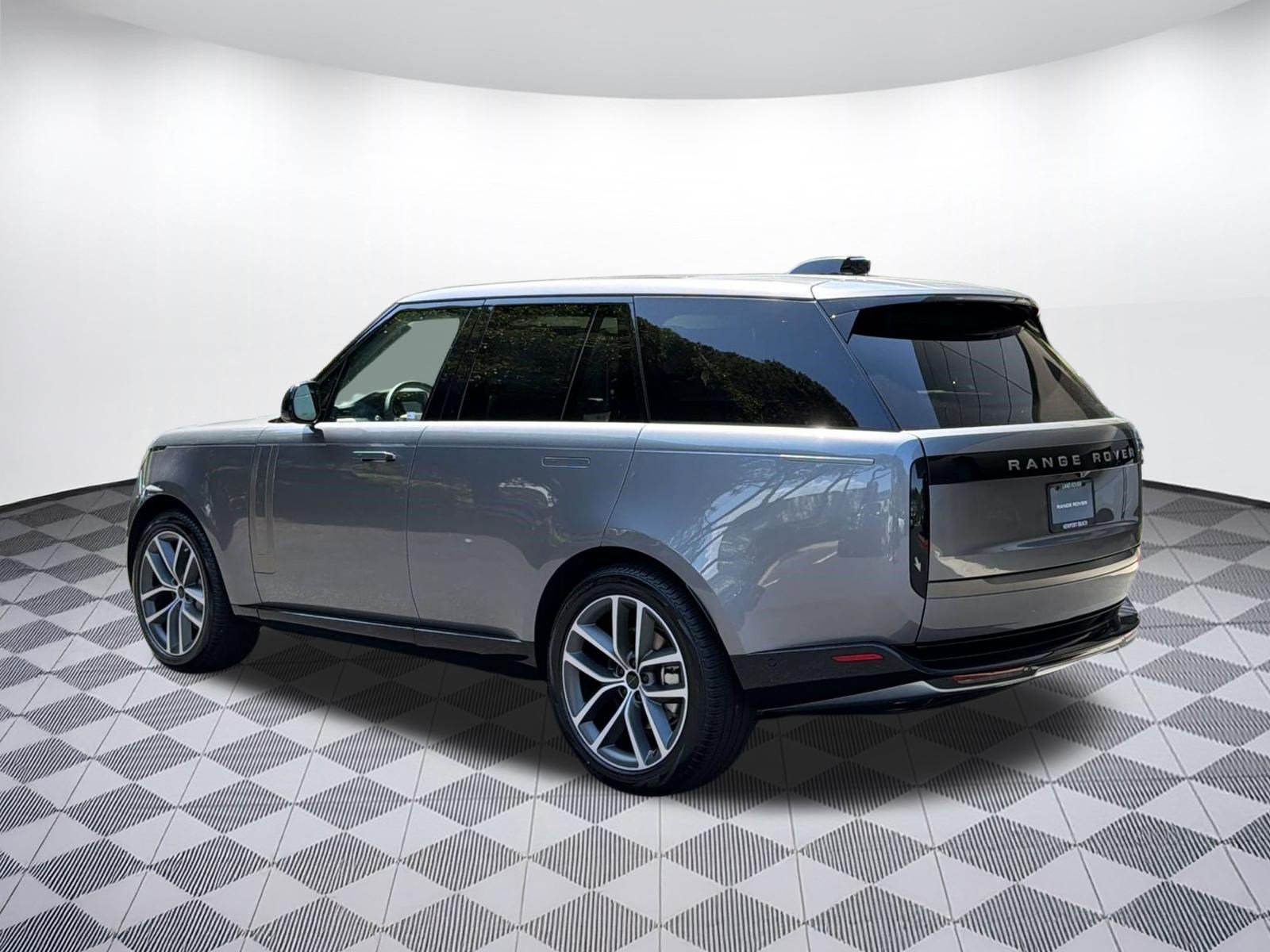 New 2026 Land Rover Range Rover SE AWD/4WD image 3