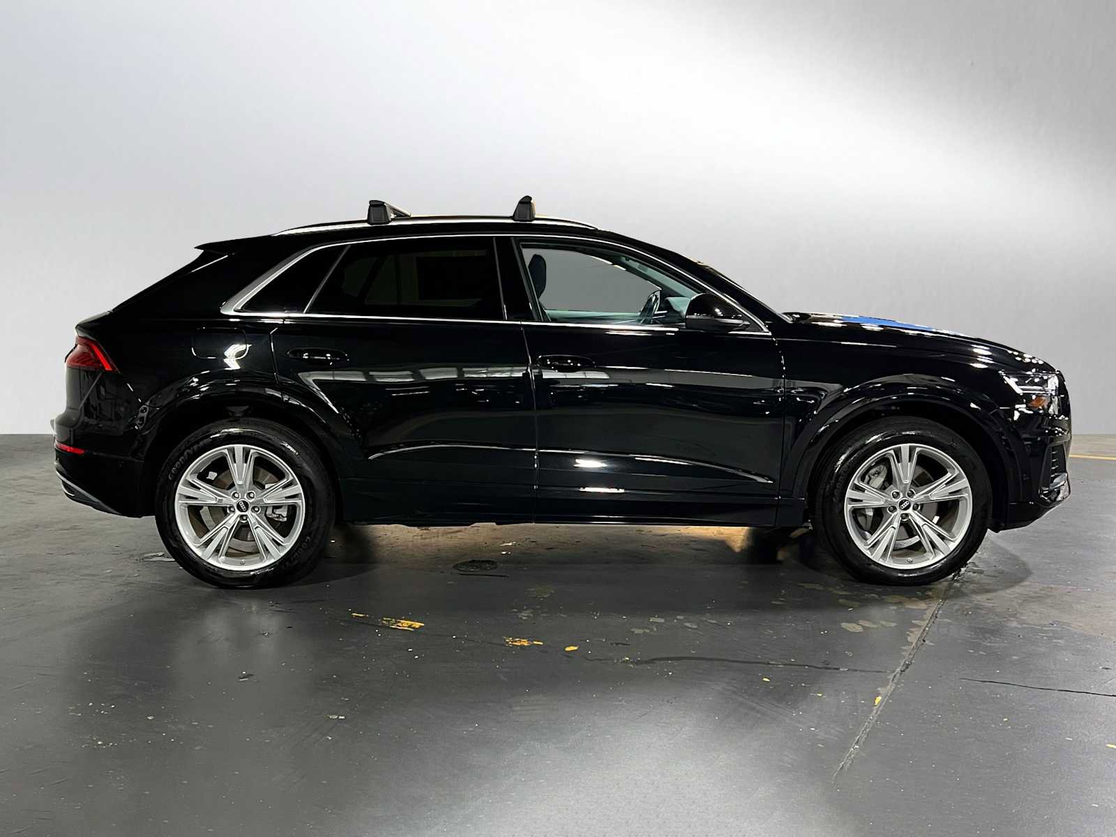 Used 2022 Audi Q8 Premium Plus w/ Premium Plus Package image 42