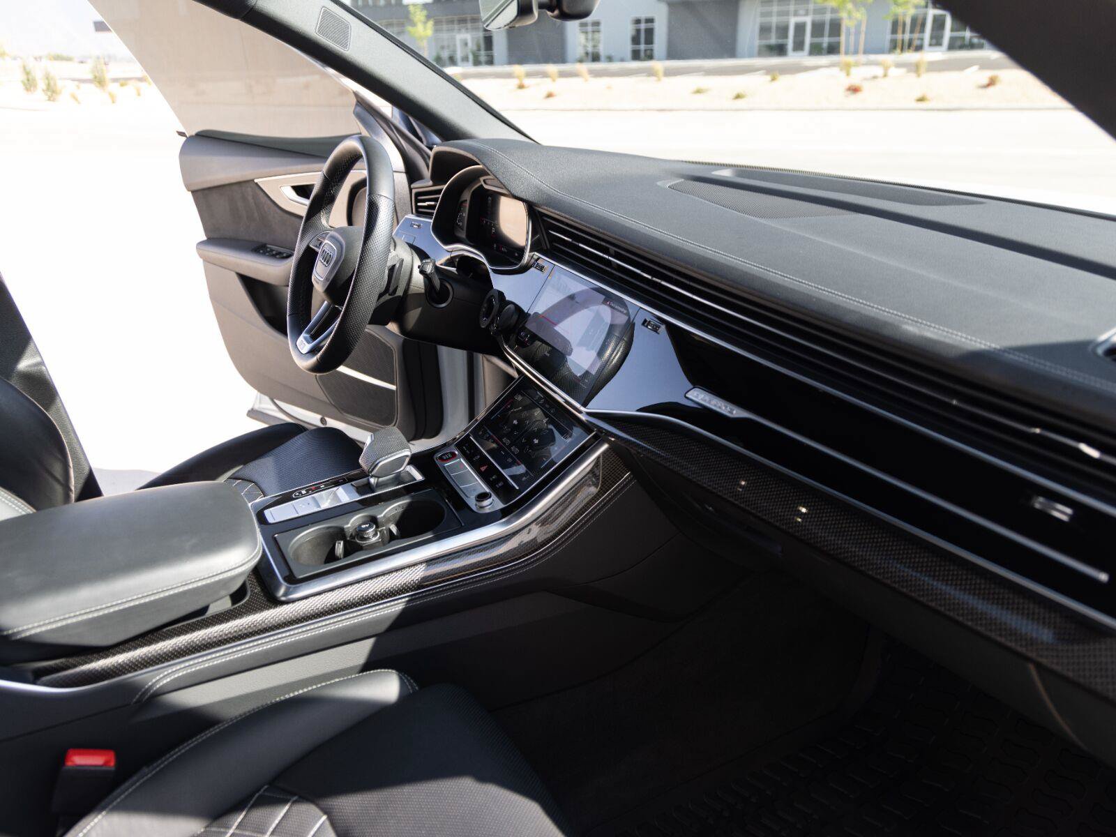 Used 2023 Audi SQ8 Premium Plus AWD/4WD image 38