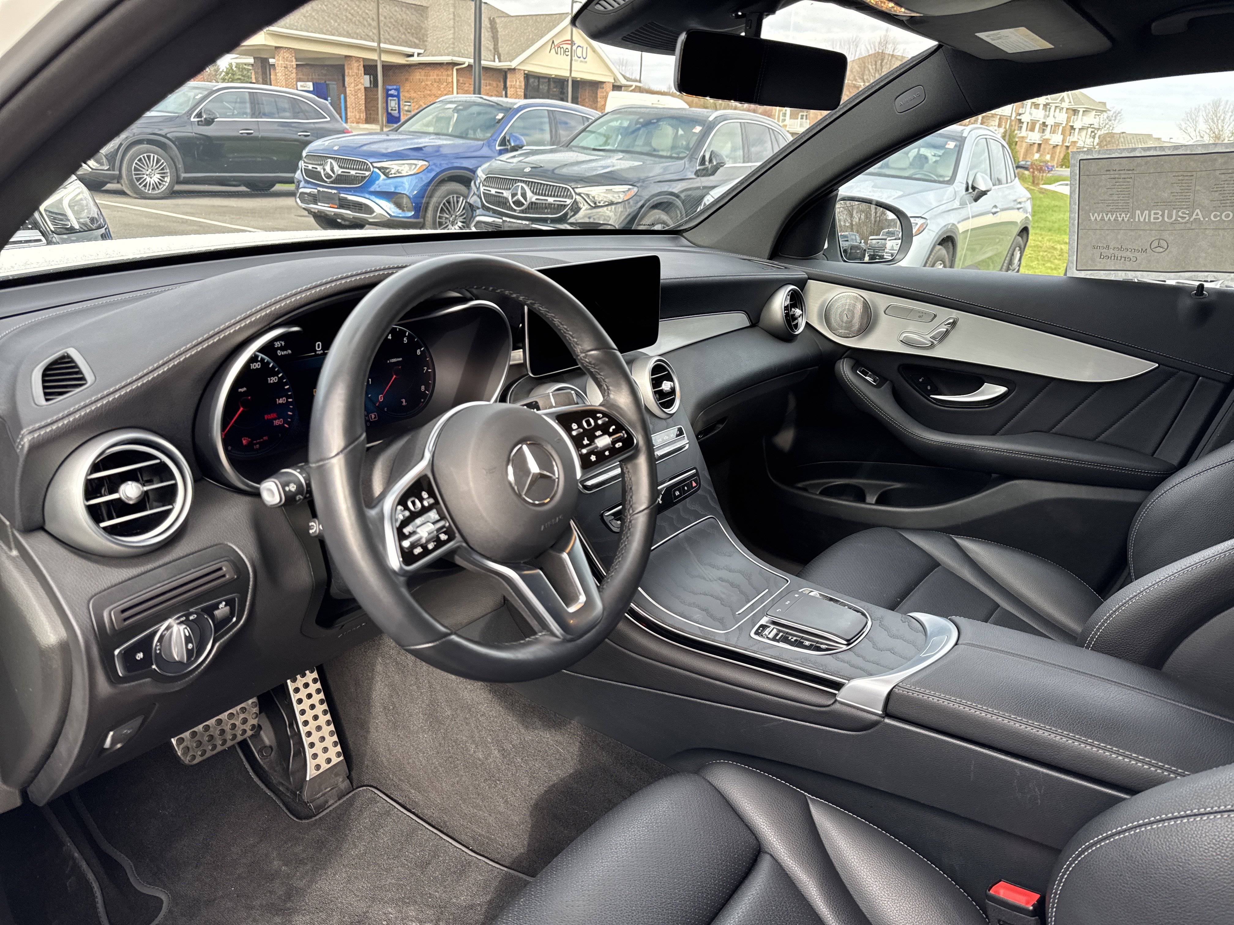 Used 2023 Mercedes-Benz GLC 300 4MATIC Coupe image 8