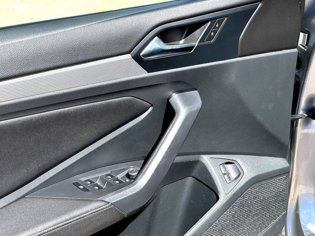 Certified 2024 Volkswagen Jetta S FWD image 12