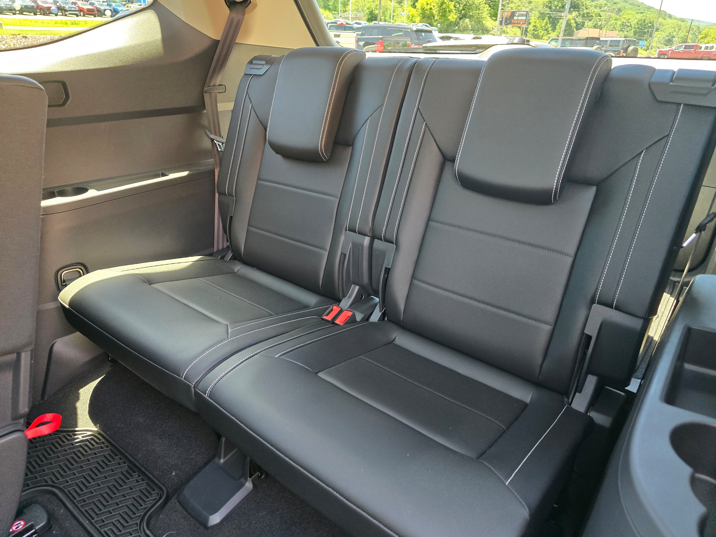 Used 2023 Volkswagen Atlas SEL AWD/4WD image 11
