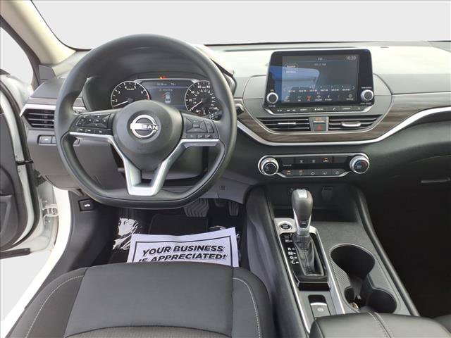 Used 2025 Nissan Altima 2.5 SV AWD/4WD image 33