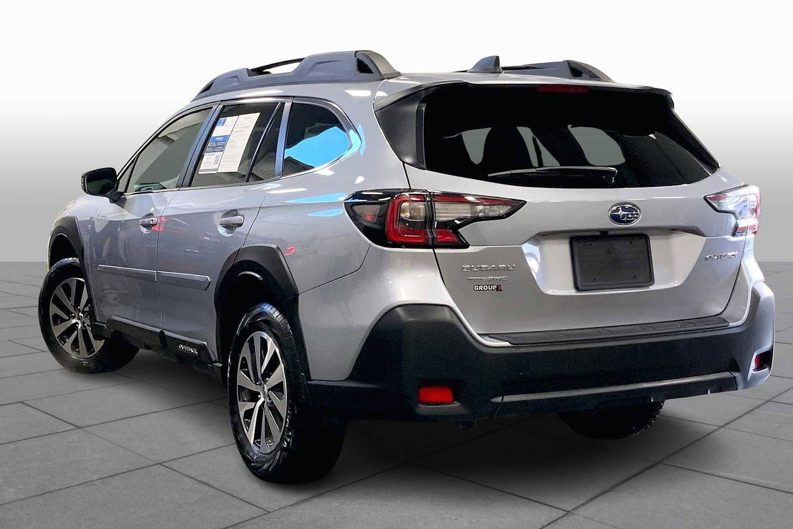 Certified 2025 Subaru Outback Premium image 11