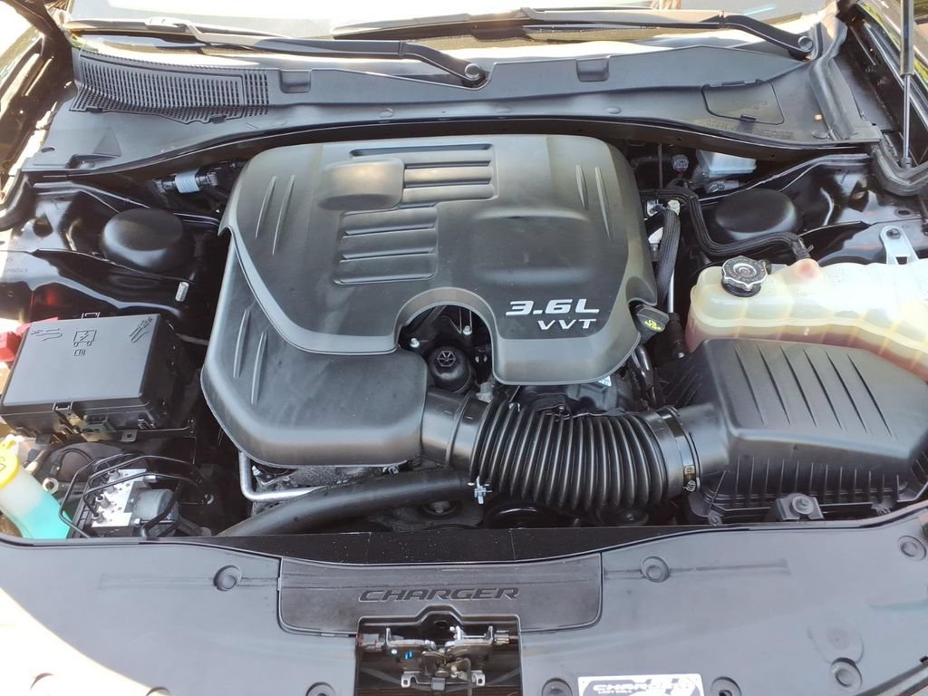 Used 2023 Dodge Charger SXT w/ Cold Weather Package AWD/4WD image 32