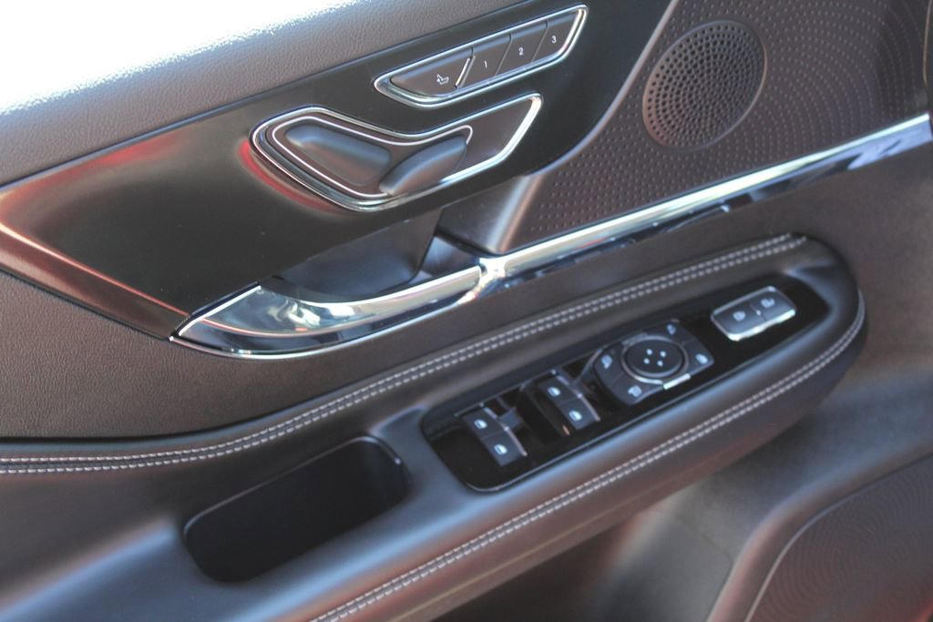 Used 2023 Lincoln Corsair AWD w/ Equipment Group 101A image 16