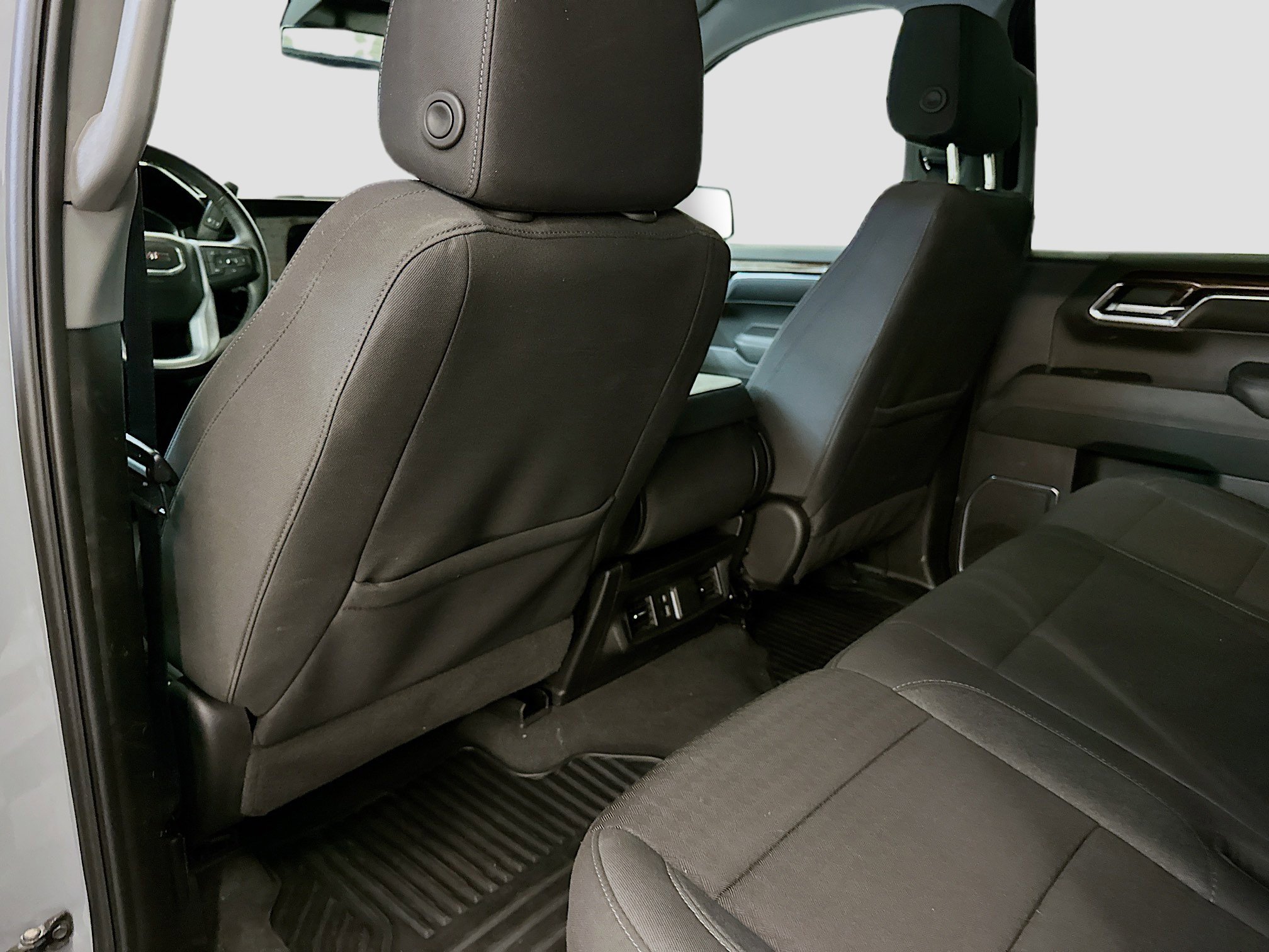 Used 2024 GMC Sierra 1500 Elevation image 28