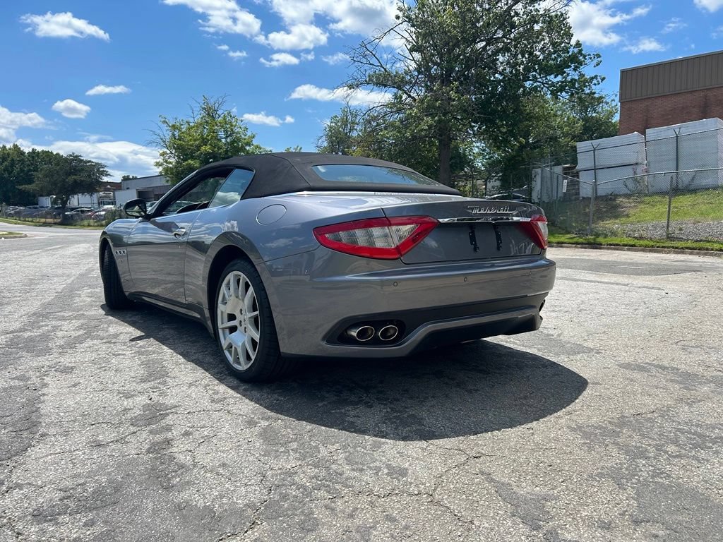 Used 2013 Maserati GranTurismo Convertible RWD image 4