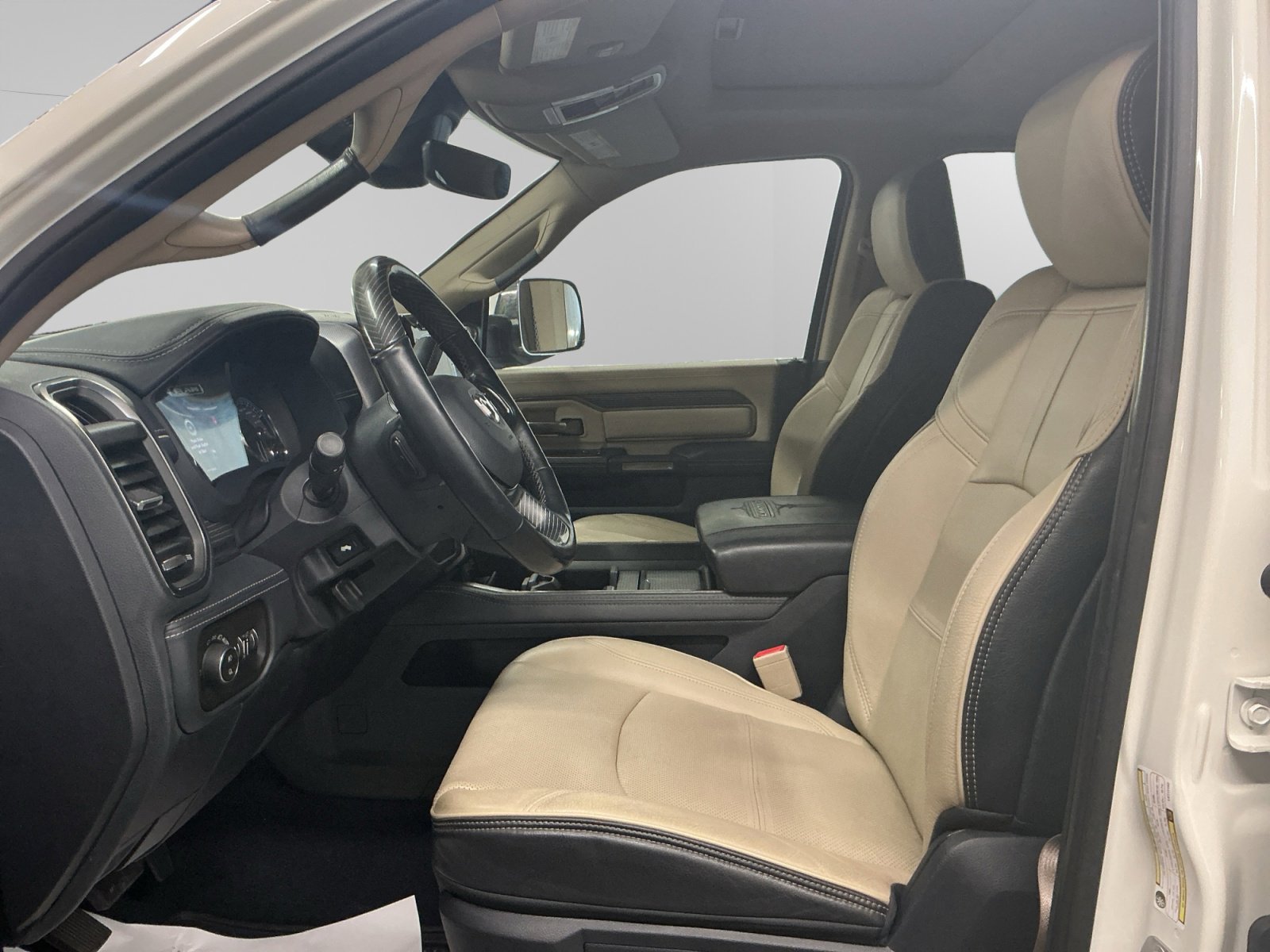 Used 2020 RAM 2500 Limited AWD/4WD image 9