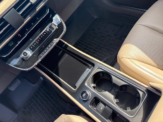 Certified 2023 Lincoln Corsair AWD w/ Equipment Group 101A image 27