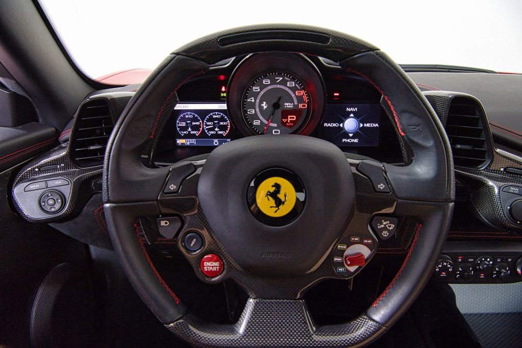 Used 2015 Ferrari 458 Speciale A image 12
