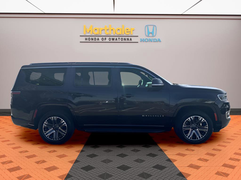 Used 2024 Jeep Wagoneer Series II w/ Flexible Seating Group AWD/4WD image 6