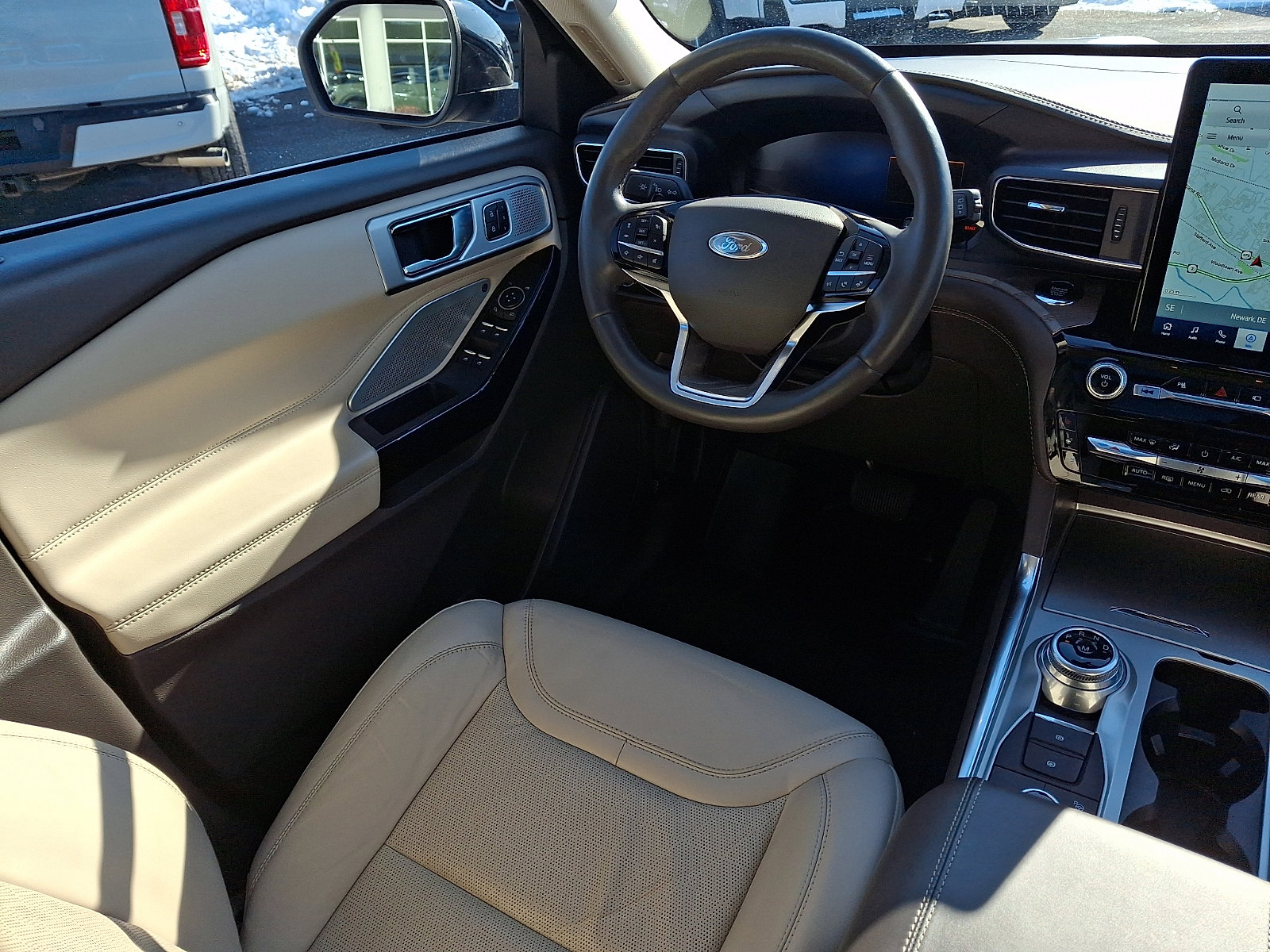 Certified 2021 Ford Explorer Platinum w/ Premium Technology Package image 14