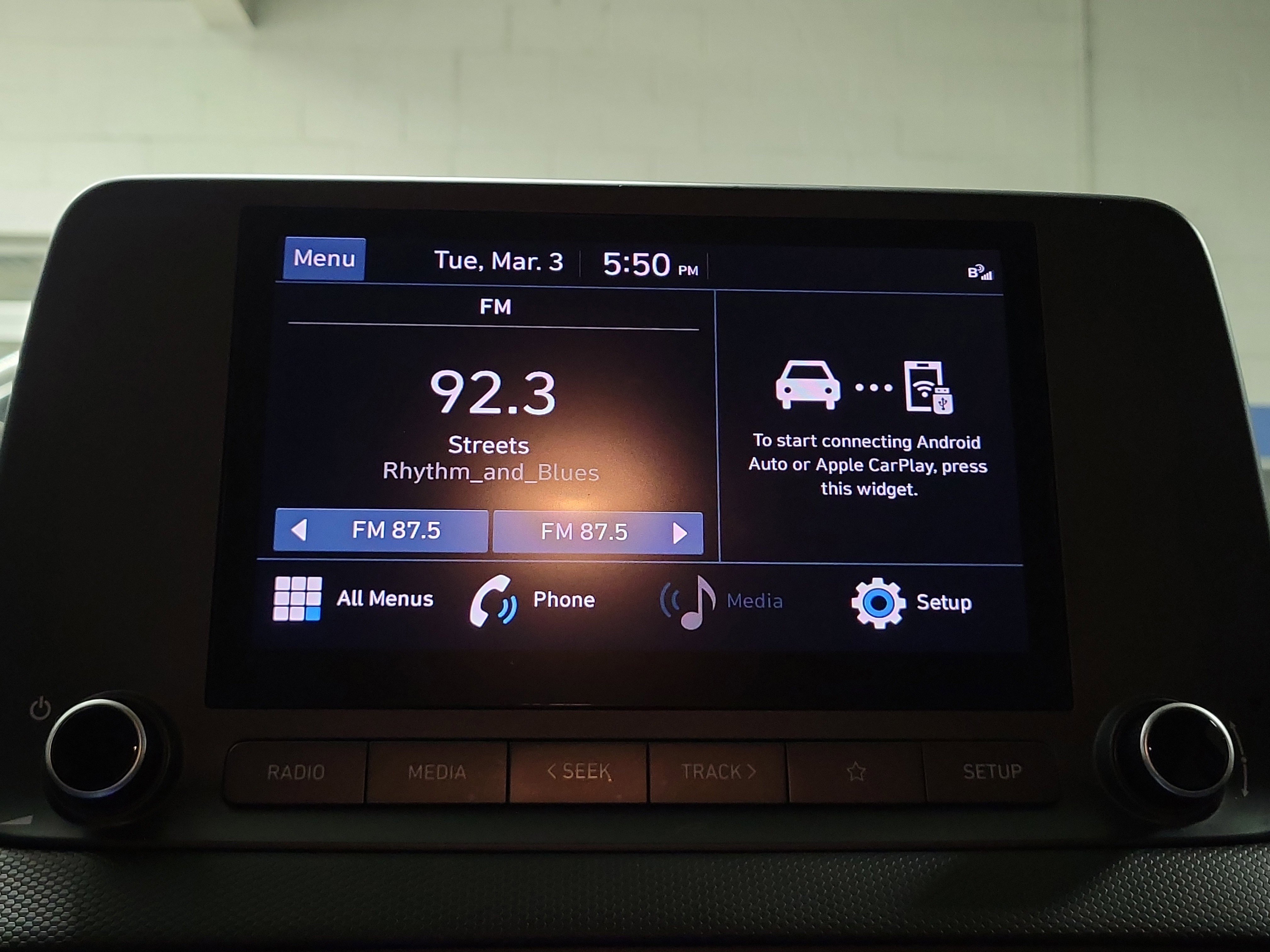 Used 2023 Hyundai Kona SEL AWD/4WD image 28