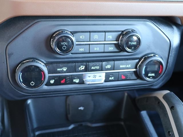 Used 2024 Ford Bronco Outer Banks AWD/4WD image 23