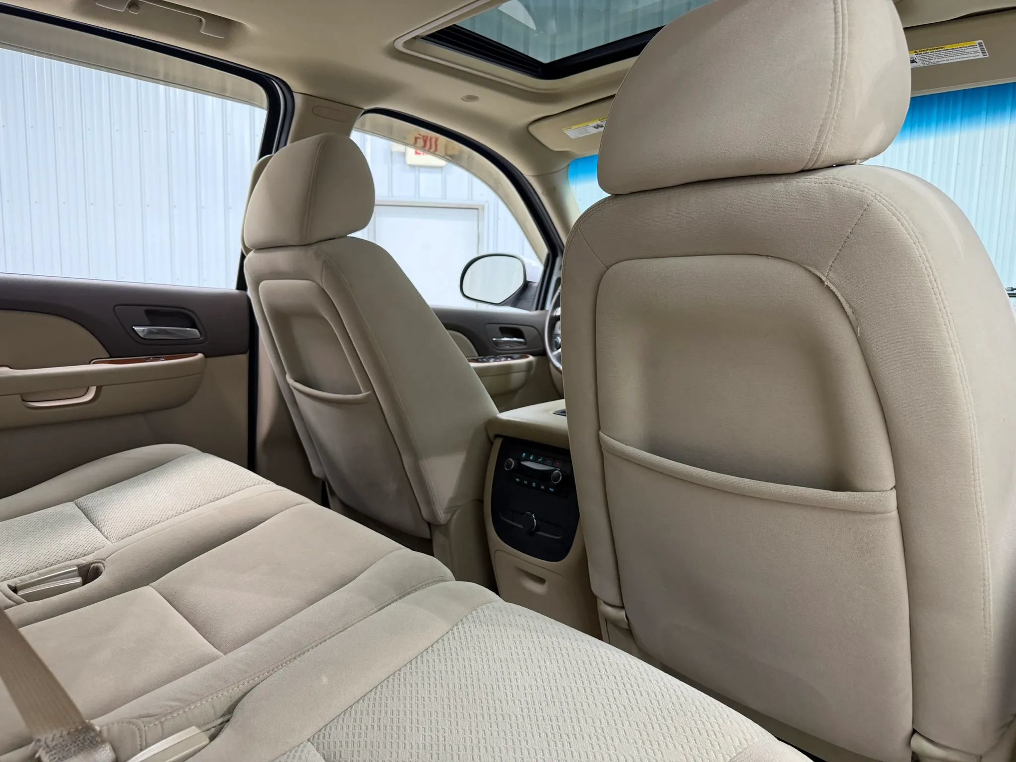 Used 2007 GMC Yukon XL 2500 SLE RWD image 18