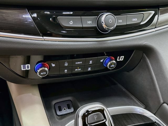 Used 2018 Buick Enclave Essence FWD image 15