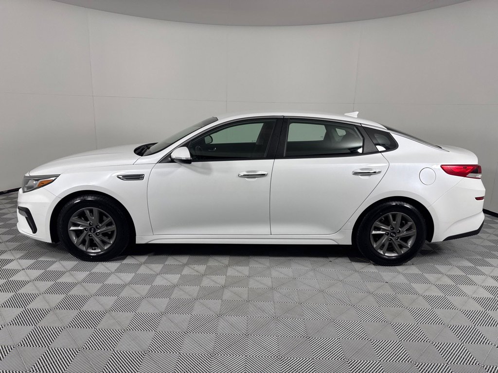 Used 2020 Kia Optima LX image 9