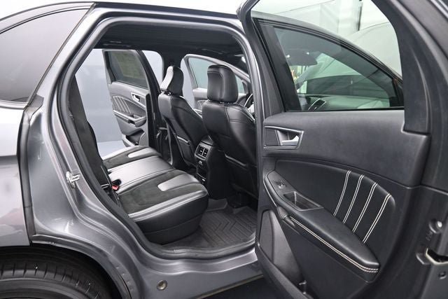 Used 2021 Ford Edge ST w/ Equipment Group 401A AWD/4WD image 16