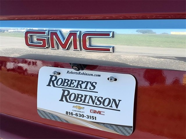 Used 2024 GMC Yukon Denali image 32
