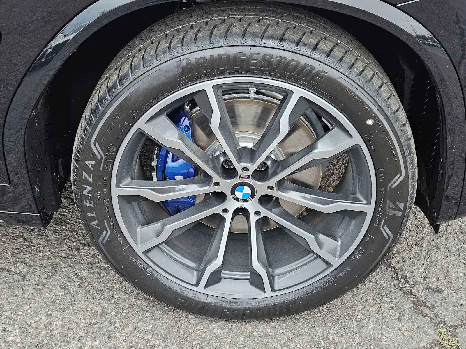 New 2025 BMW X4 M40i w/ Premium Package image 9