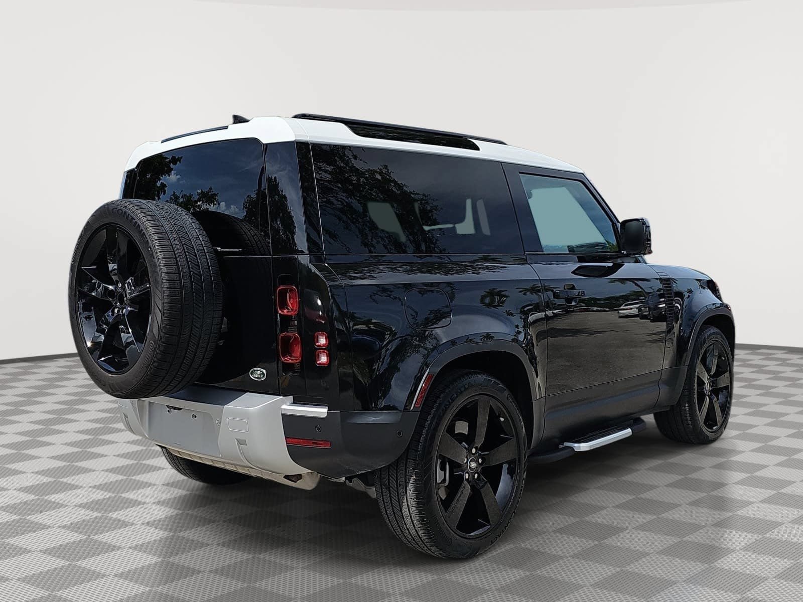 Used 2023 Land Rover Defender 90 S AWD/4WD image 8