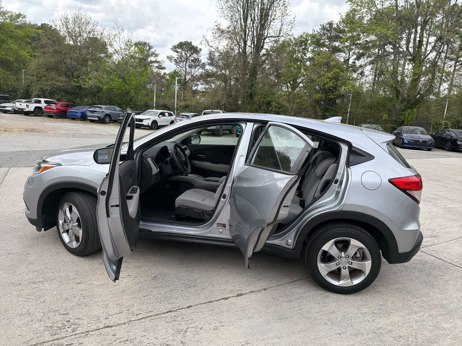 Used 2022 Honda HR-V LX image 18