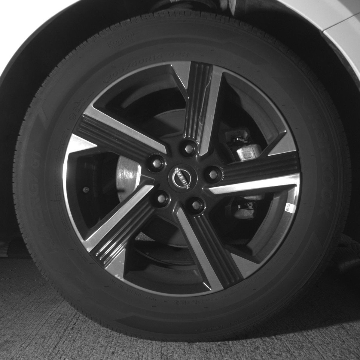 Used 2025 Nissan Sentra SV image 13