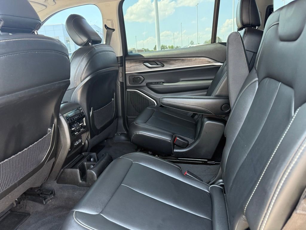 Used 2021 Jeep Grand Cherokee L Limited RWD image 21