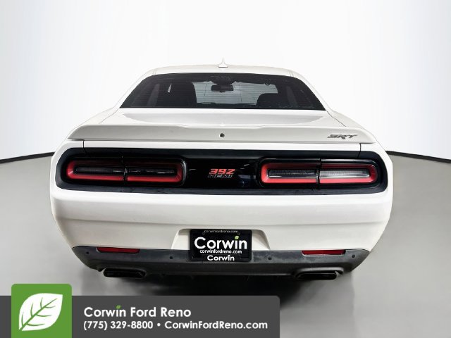 Used 2015 Dodge Challenger SRT w/ Technology Group RWD image 8