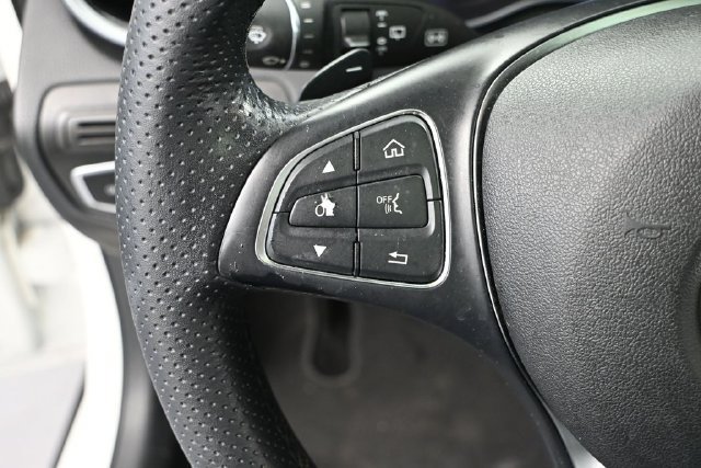 Used 2019 Mercedes-Benz GLC 300 image 22