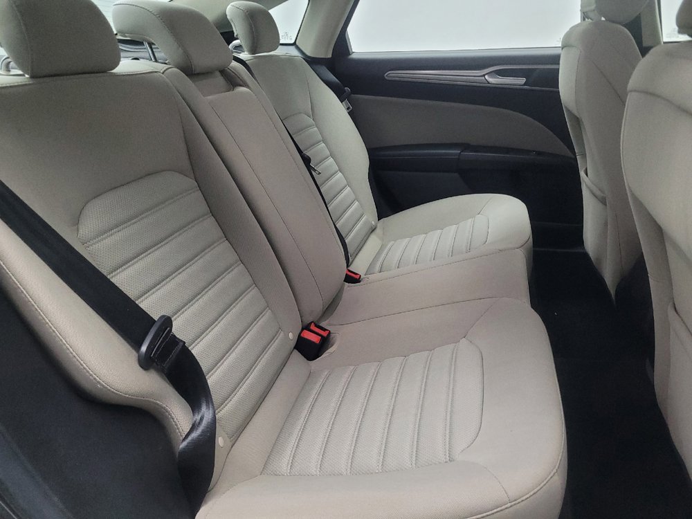 Used 2018 Ford Fusion S FWD image 19