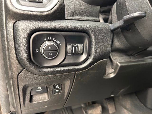 Used 2019 RAM 1500 Laramie AWD/4WD image 31