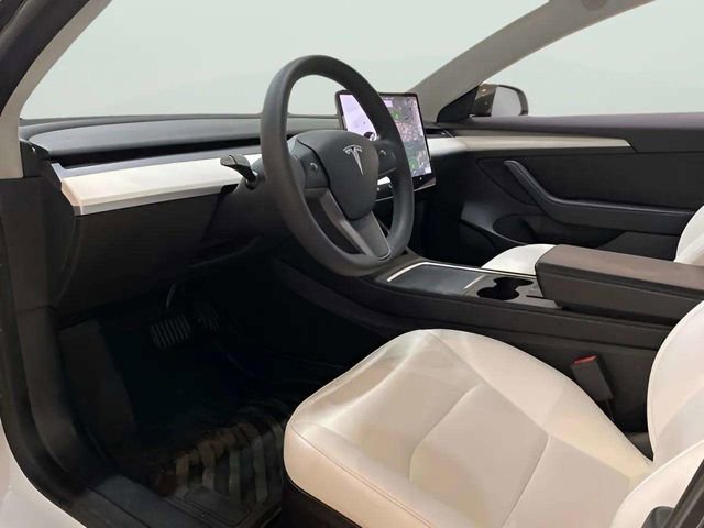 Used 2021 Tesla Model 3 Standard Range Plus RWD image 26
