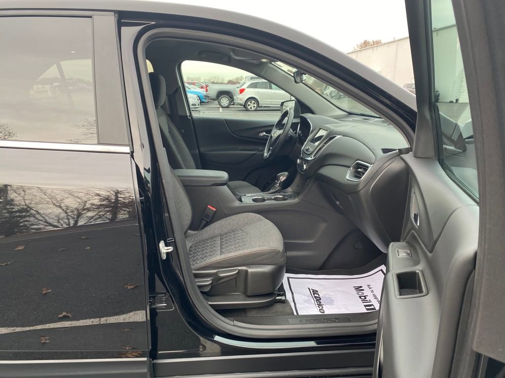 Used 2022 Chevrolet Equinox LT image 11