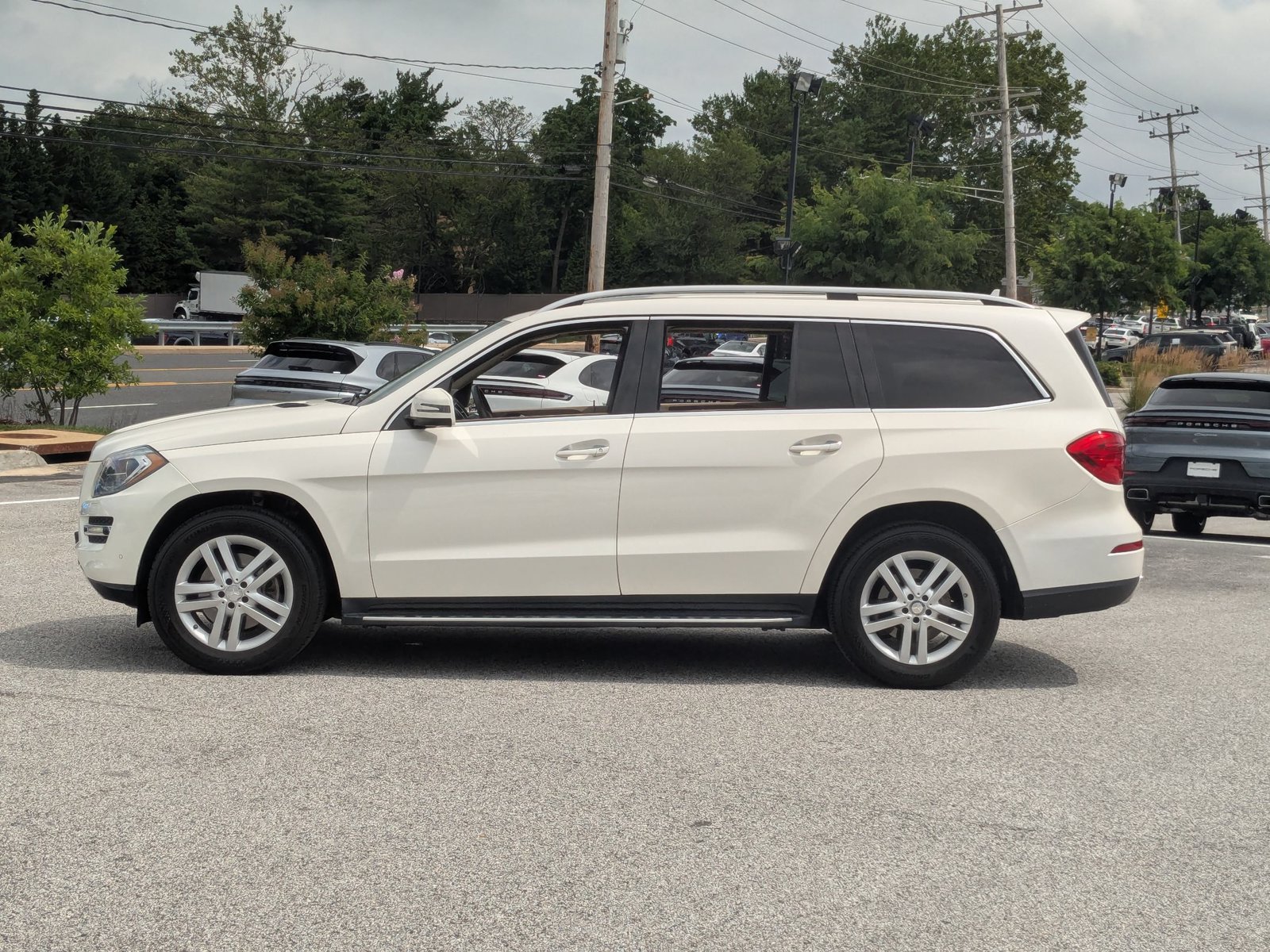 Used 2014 Mercedes-Benz GL 450 4MATIC video 2