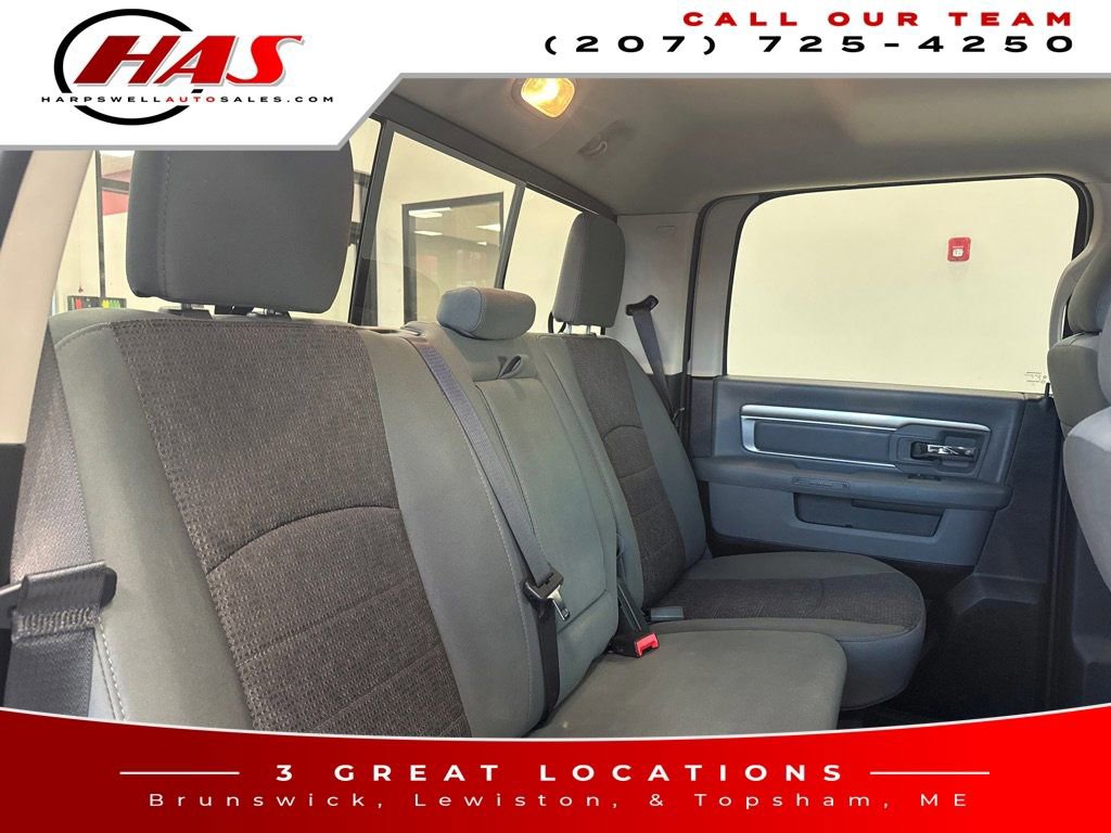 Used 2018 RAM 1500 SLT image 12