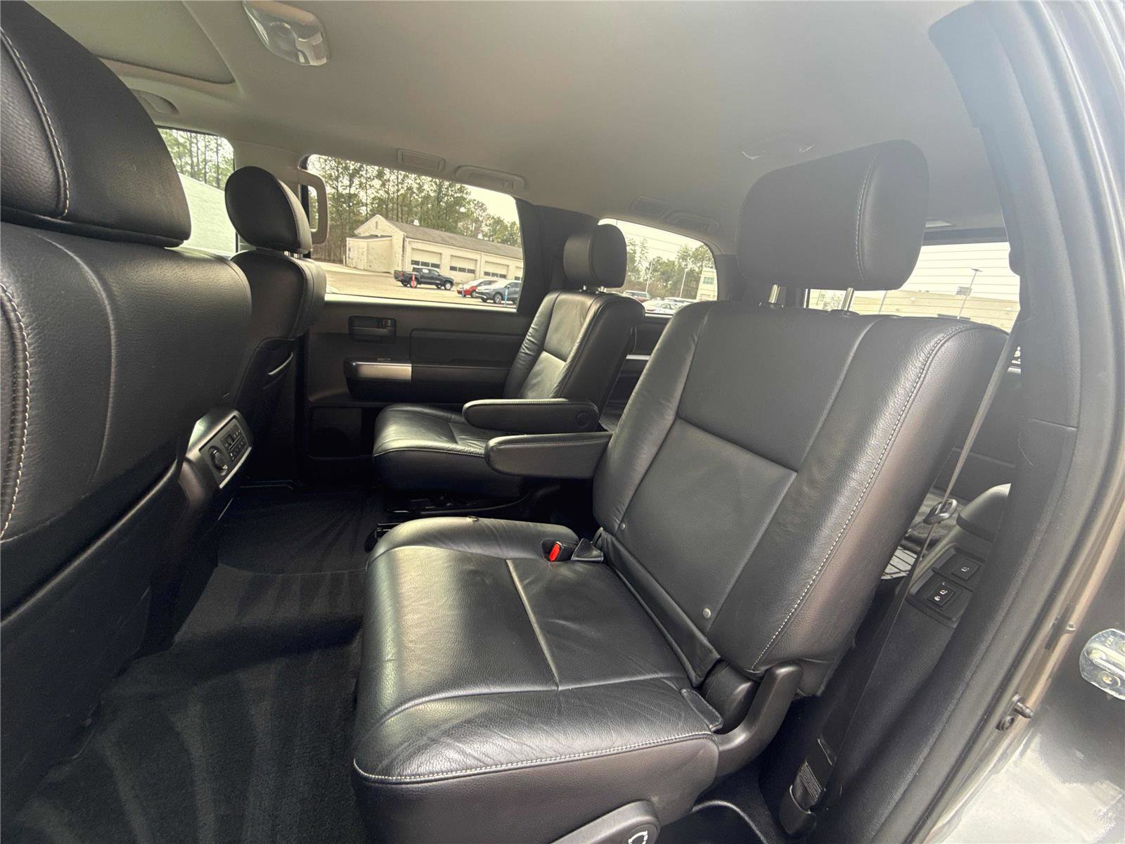 Used 2018 Toyota Sequoia TRD Sport image 11