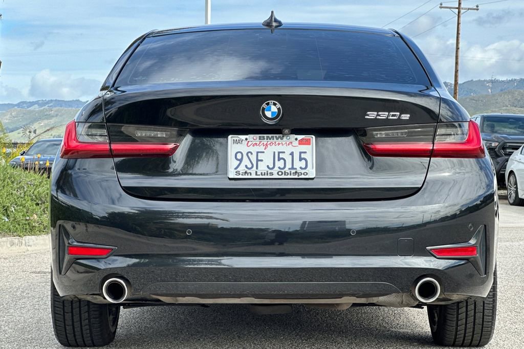 Used 2021 BMW 330e w/ Convenience Package image 4