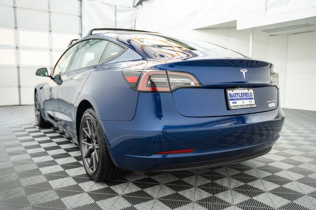 Used 2022 Tesla Model 3 Long Range AWD/4WD image 7