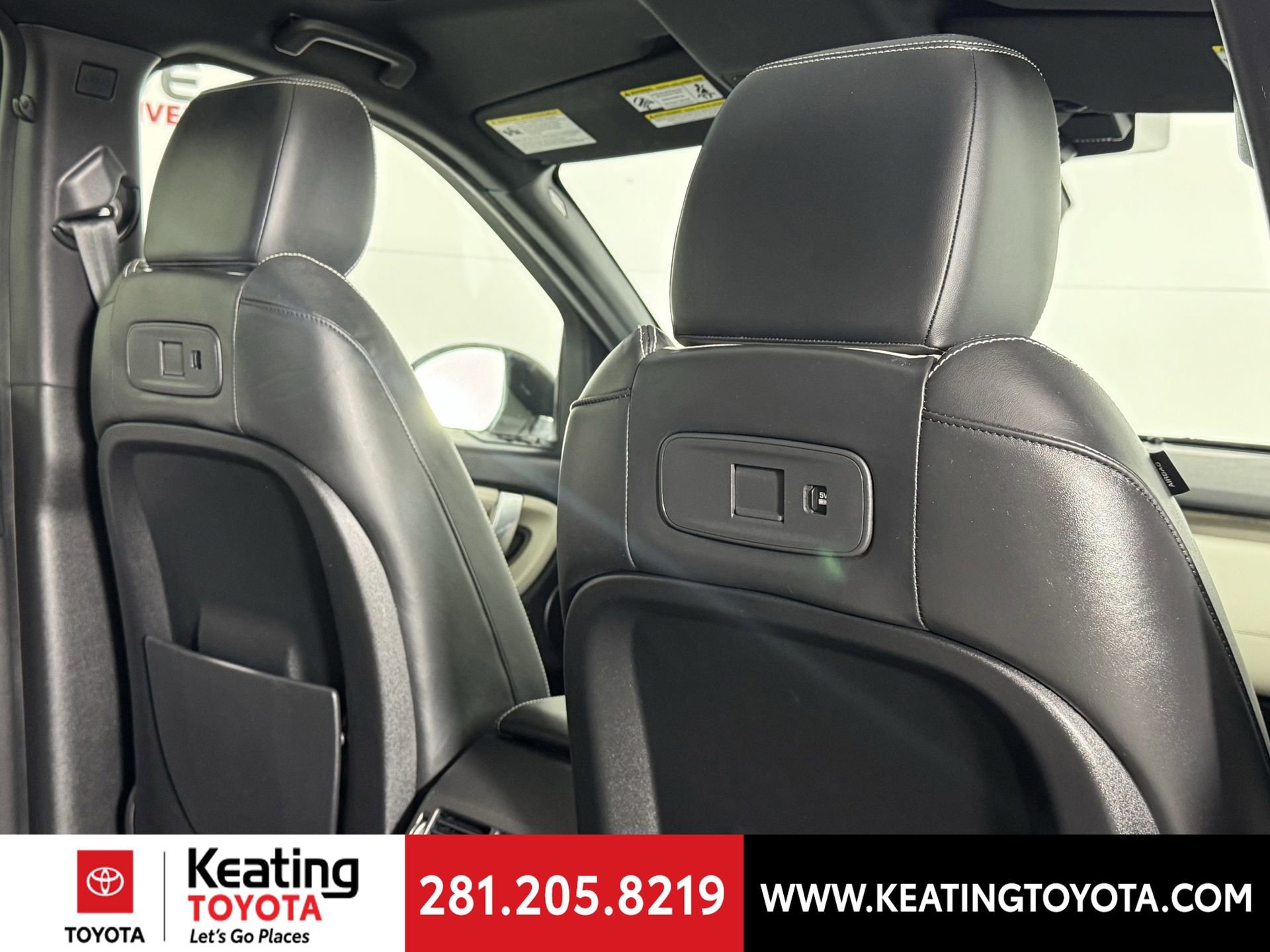 Used 2020 Land Rover Discovery Sport SE R-Dynamic image 19