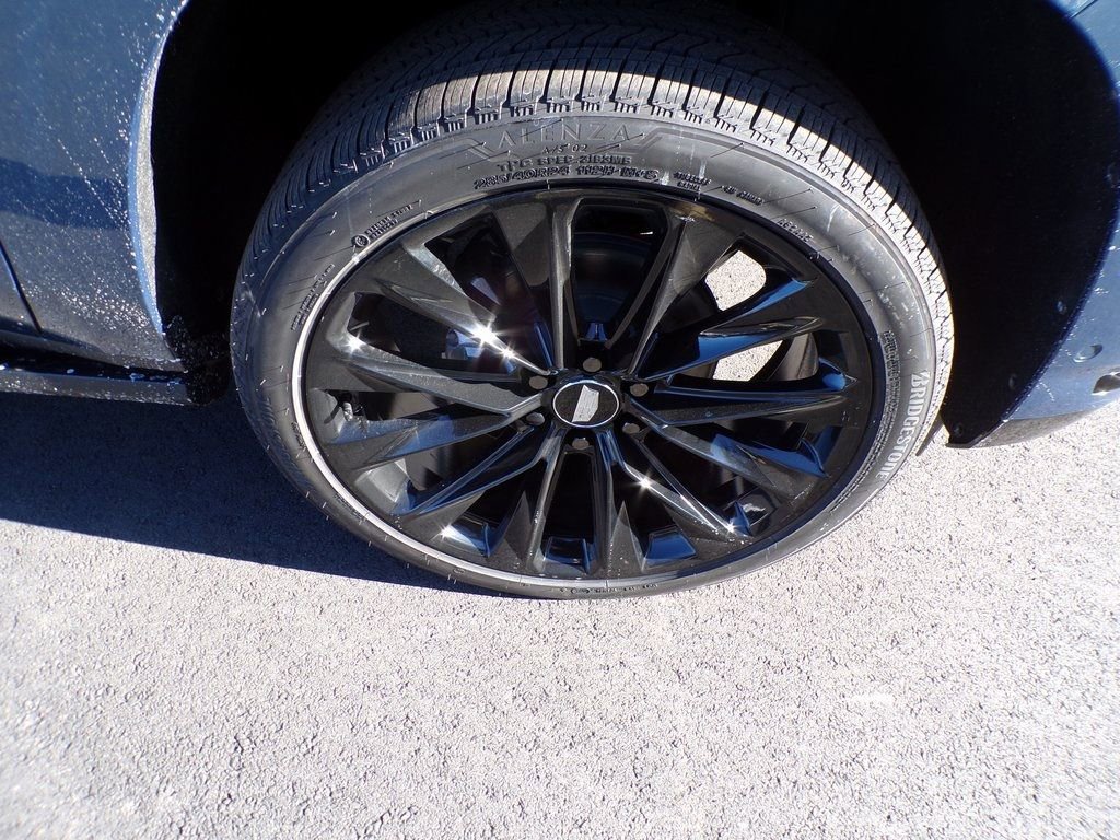 New 2026 Cadillac Escalade Platinum Sport w/ LPO, ONYX Package image 4
