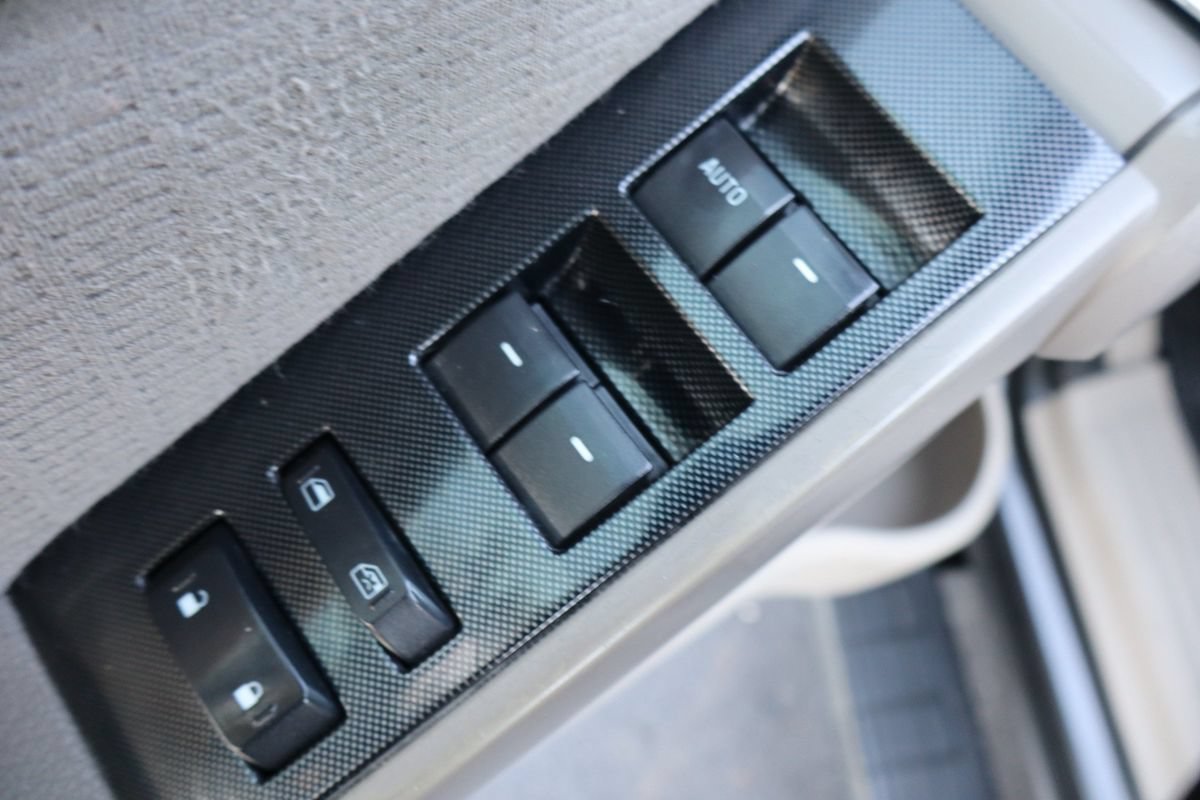 Used 2007 Ford Explorer Sport Trac XLT AWD/4WD image 27