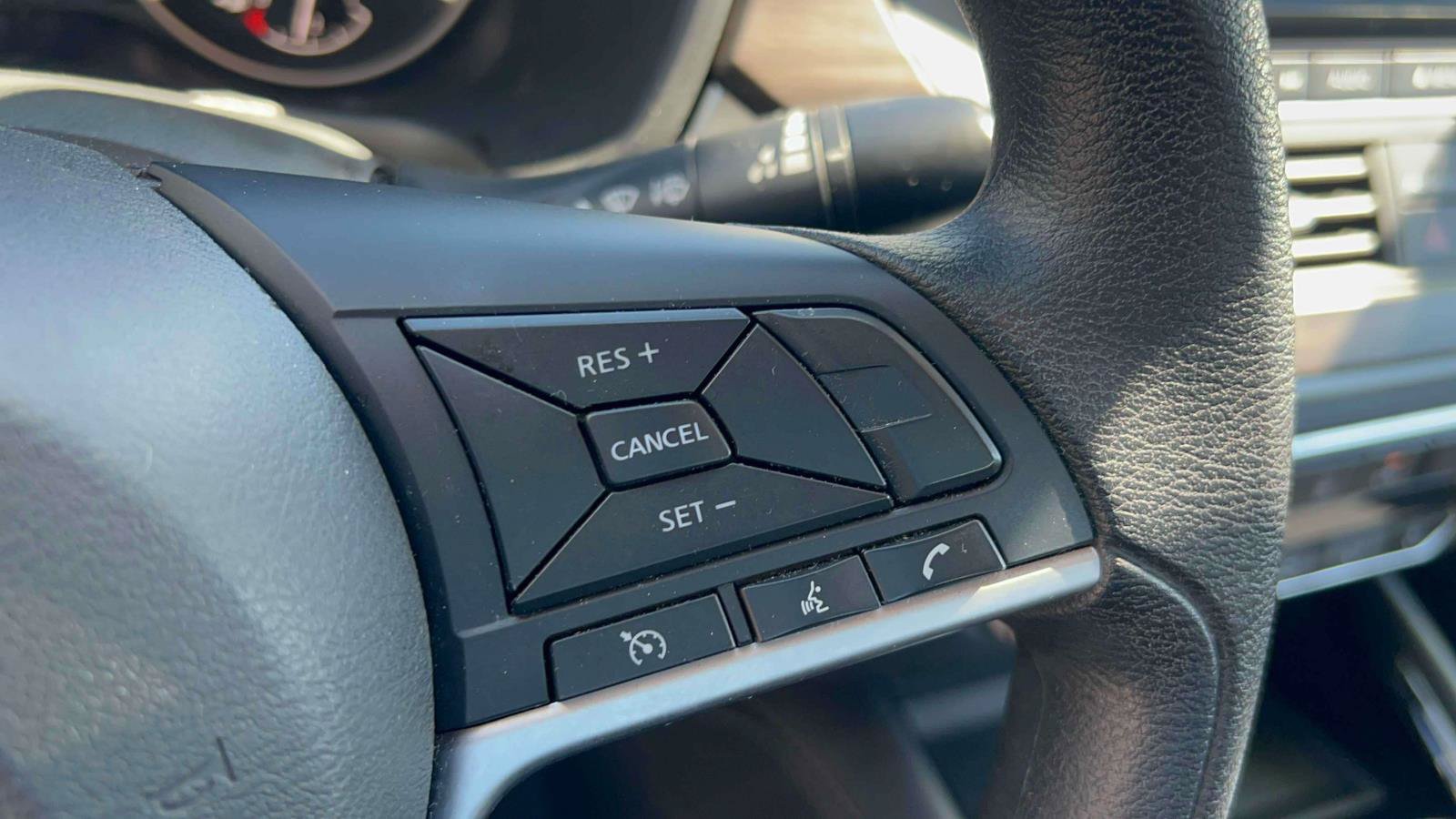 Used 2023 Nissan Altima 2.5 SV AWD/4WD image 23