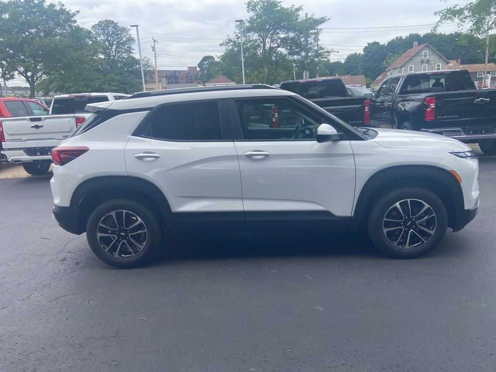 New 2026 Chevrolet TrailBlazer LT w/ Convenience Package image 3