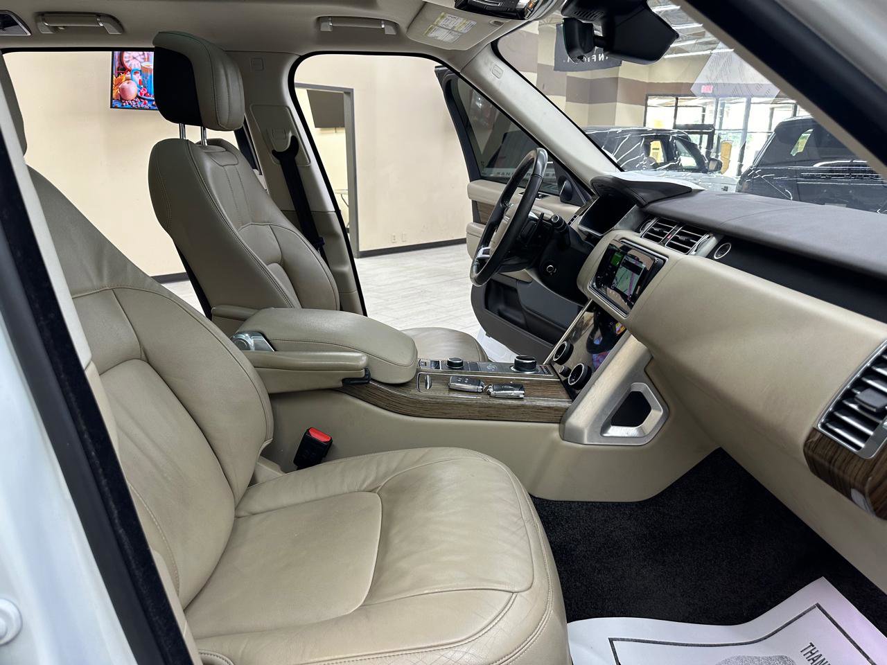 Used 2019 Land Rover Range Rover AWD/4WD image 42
