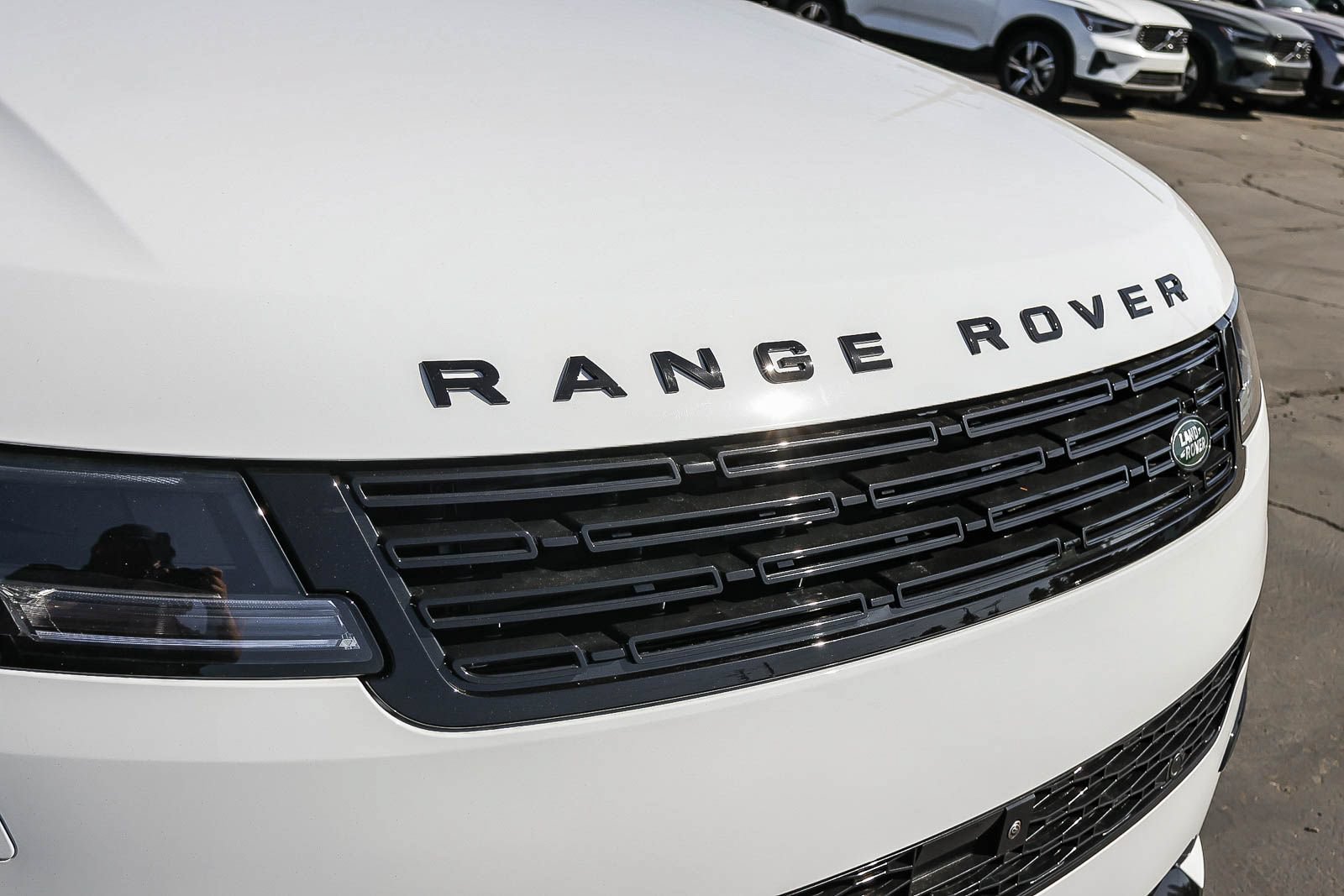 New 2026 Land Rover Range Rover Sport Dynamic SE AWD/4WD image 16