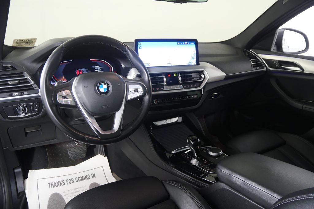 Used 2022 BMW X4 xDrive30i w/ Parking Assistance Package AWD/4WD image 17